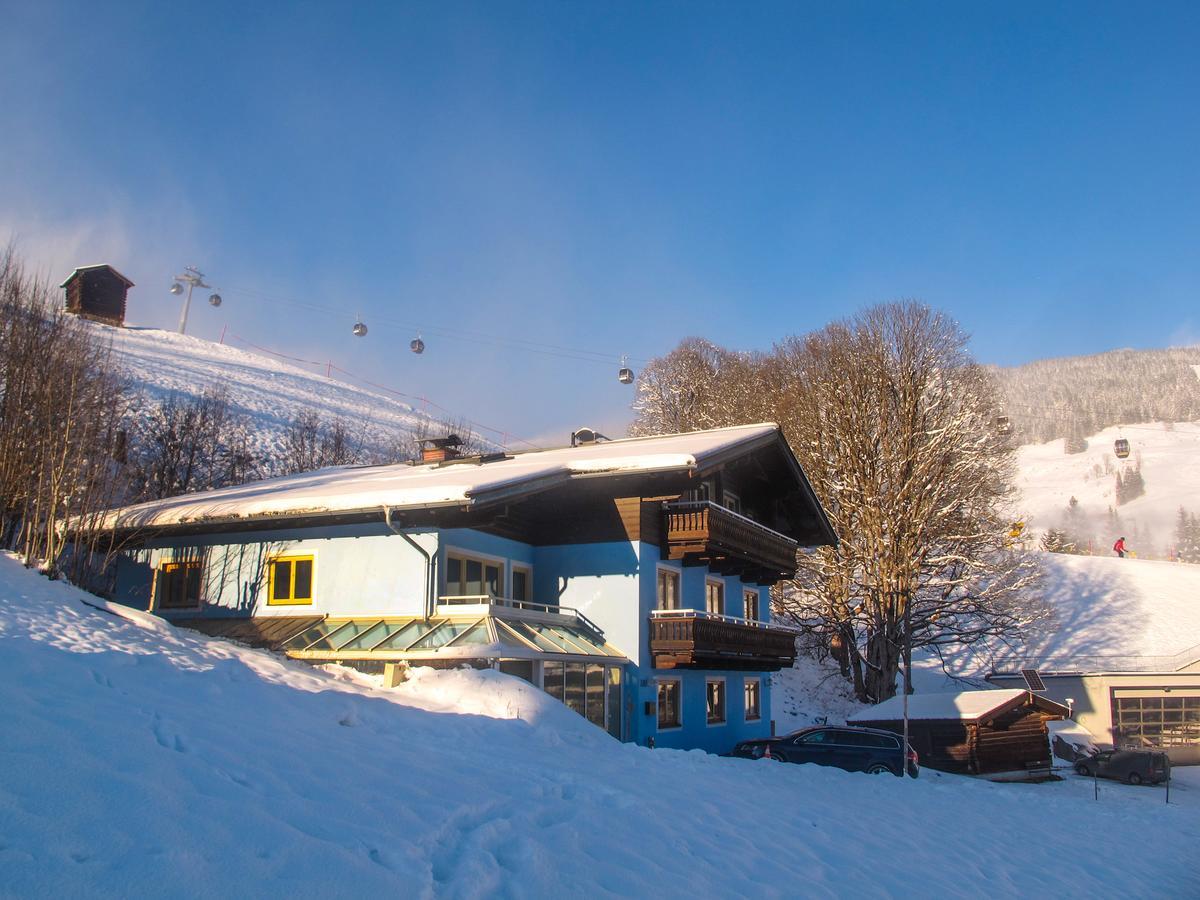 Saalbach Apartments Landhaus Bernkogel - Ski In Ski Out Exterior photo
