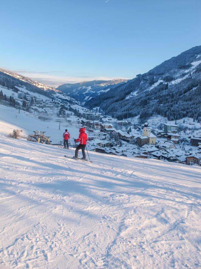 Saalbach Apartments Landhaus Bernkogel - Ski In Ski Out Exterior photo